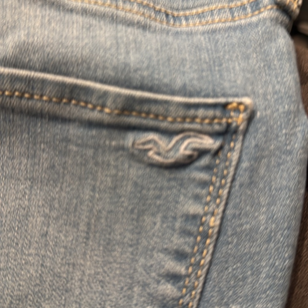Holister Jeans - Picture 6 of 6